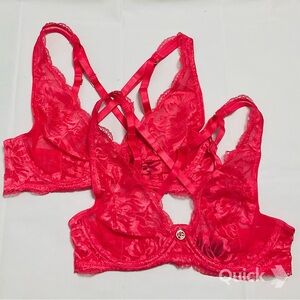 NWT 2 pcs Floral Lace Soft Cup Bras